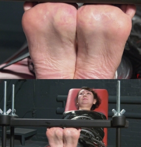 Ů࿨ Madoka - Asian tiny feet tickling