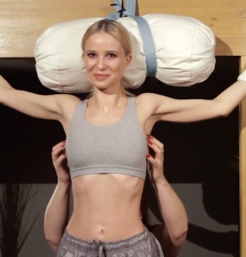 TickleTherapy �C Bela tickle therapy by Tamara