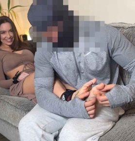 UkTickleStudio �C Jasmine Gets Her Tickling Test on the Sofa