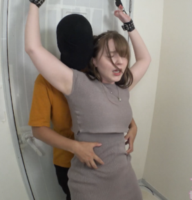 ꡿