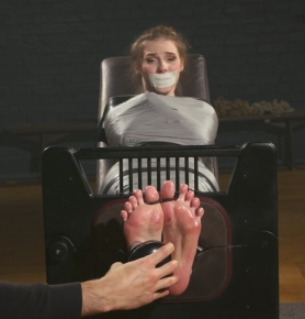 RFStudioProduction �C Meloxy �C Mummified and Tickled on Her Sexy Feet