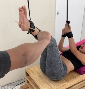 She Loves BDSM