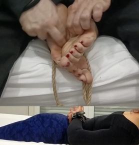 MuertasDeRisa C Perfect therapy for brats with big feet