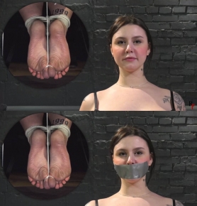 Liza Lush - Gag test with soles demonstration